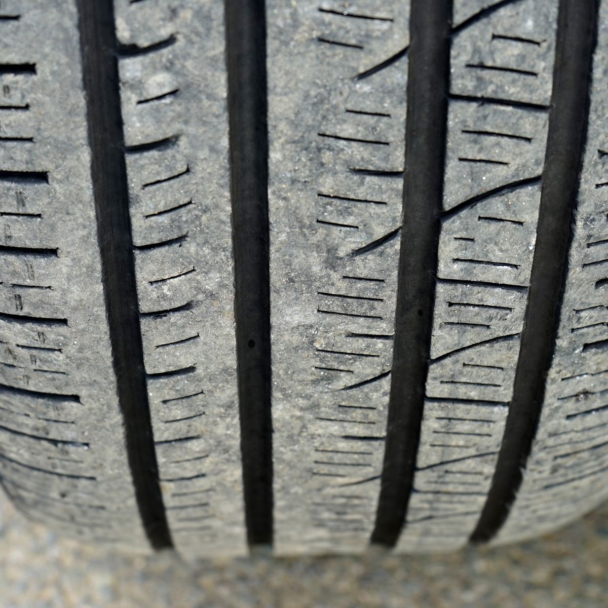 Goodyear Estival Confort 235/65R17 104H, vue du flanc